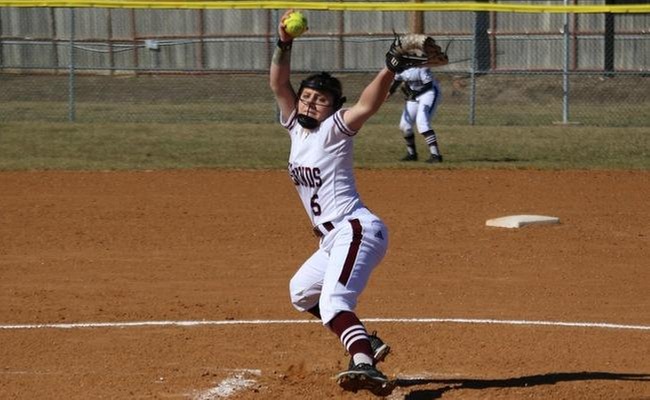 Greyhounds split with Coffeyville