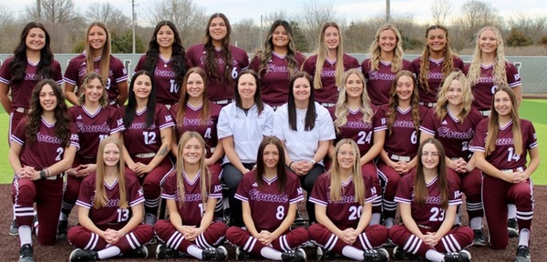 Sewell Breaks Record; Softball Sweeps Labette